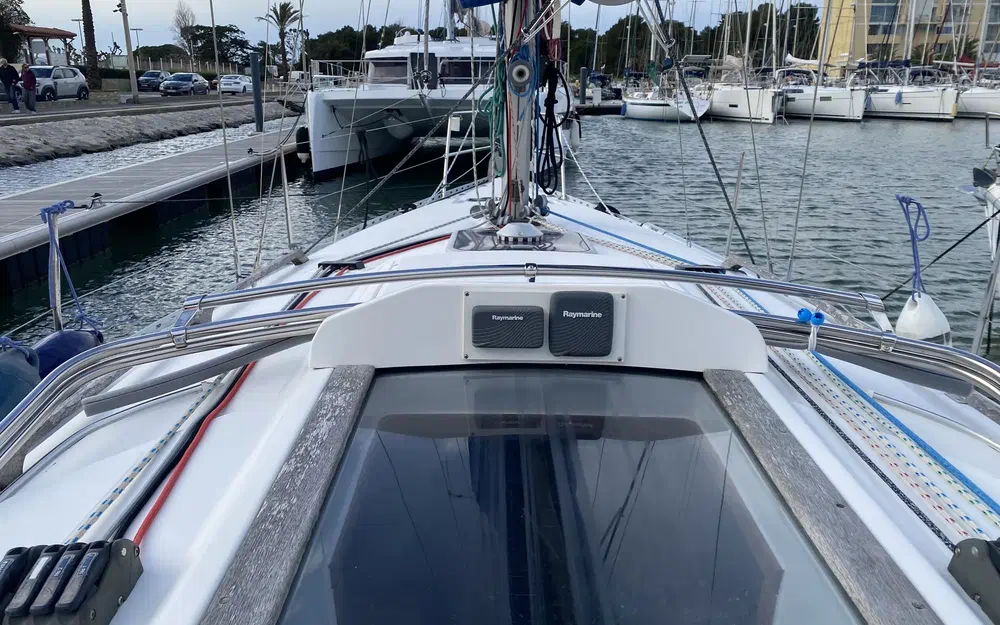 slider 12 Dufour 32 Classic