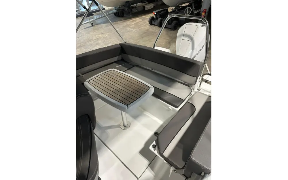 slider 3 Jeanneau Cap Camarat 7.5 CC