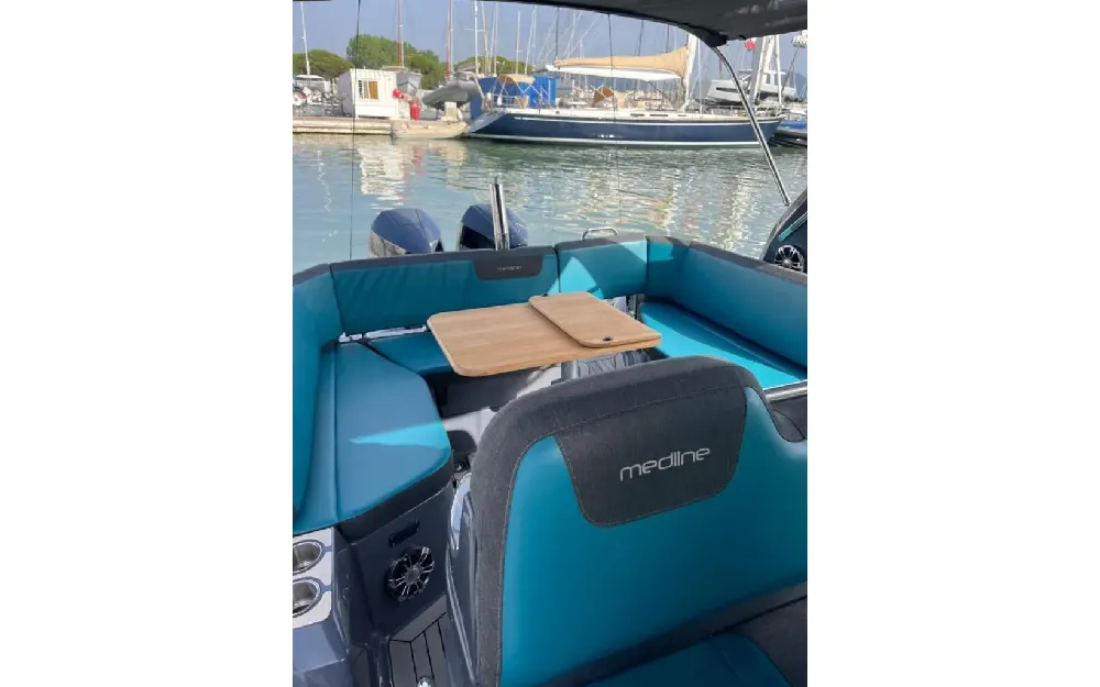 slider 1 Zodiac Medline 9