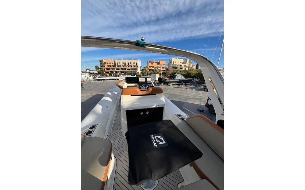 slider 10 Zodiac Medline 9