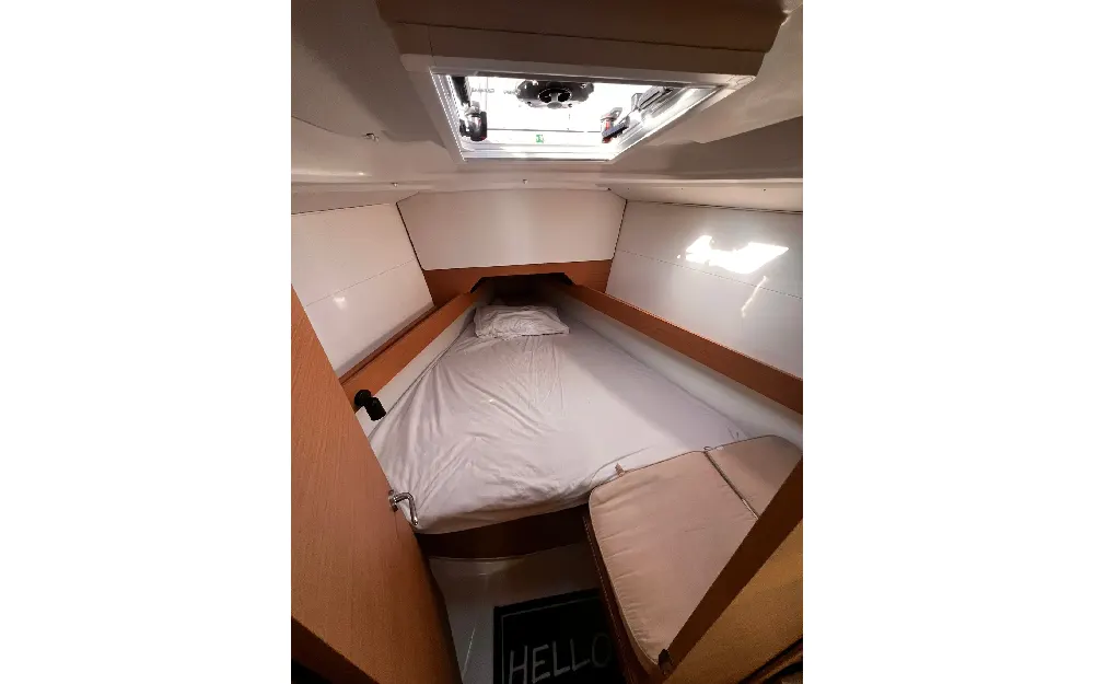 slider 11 Jeanneau Sun Odyssey 349