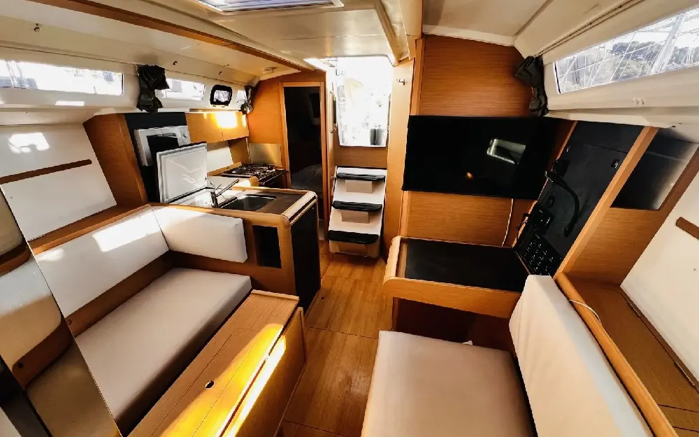 slider 3 Jeanneau Sun Odyssey 349