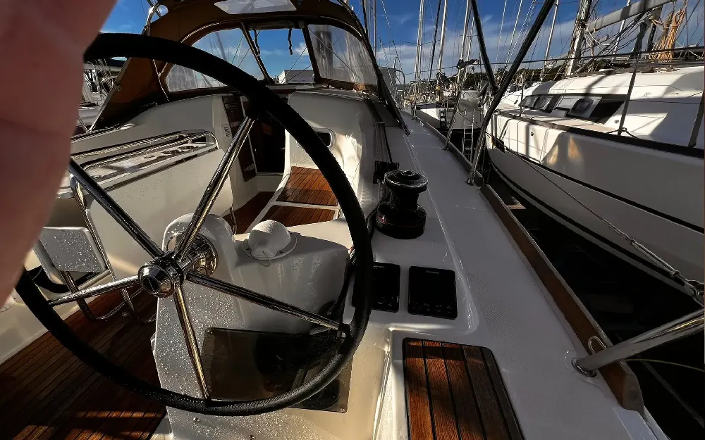 slider 4 Jeanneau Sun Odyssey 349