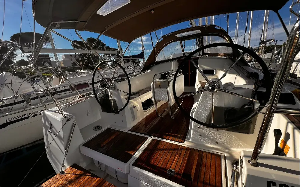 slider 8 Jeanneau Sun Odyssey 349