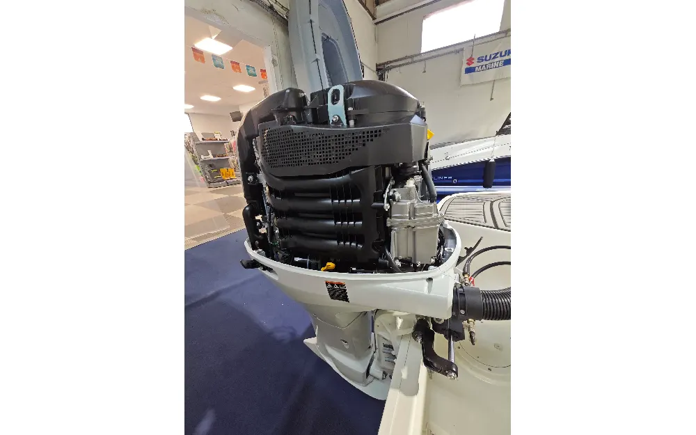 slider 3 Suzuki DF 175 APX