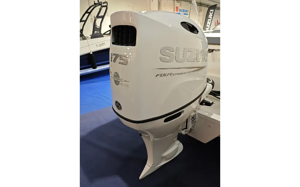 slider 1 Suzuki DF 175 APX