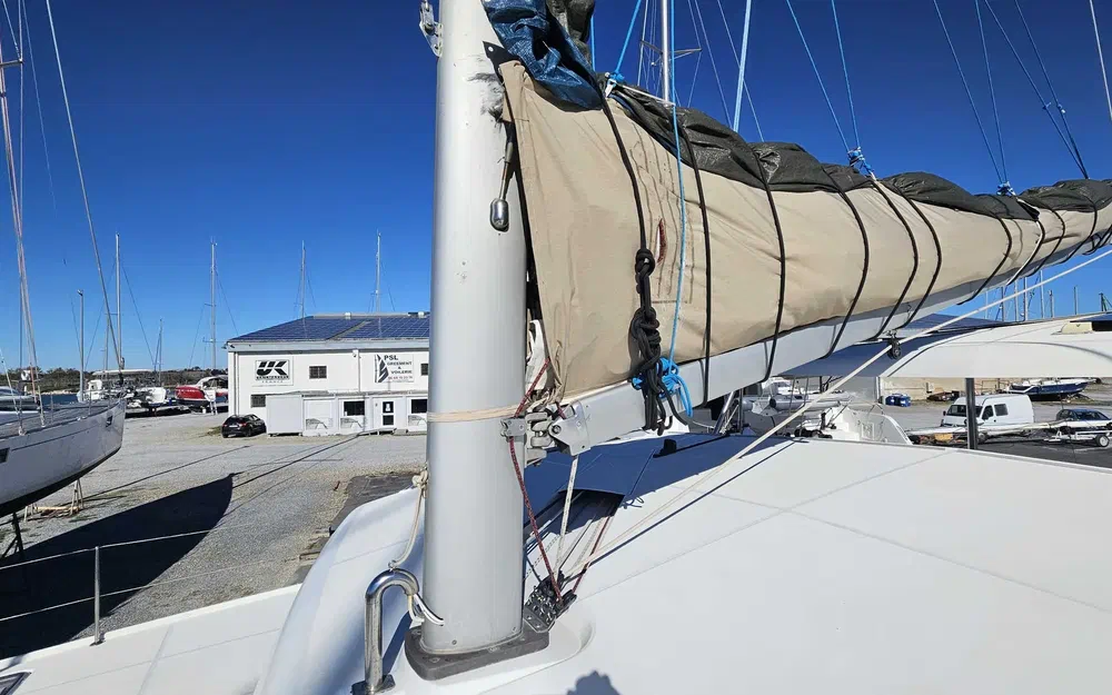 slider 13 Lagoon 420