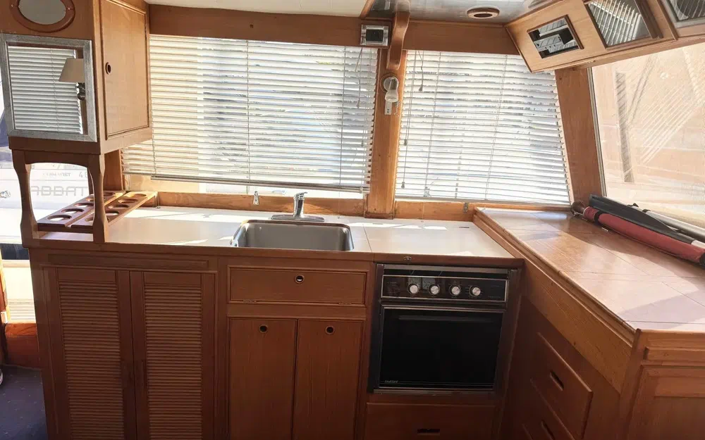 slider 3 Grand Banks MY 42