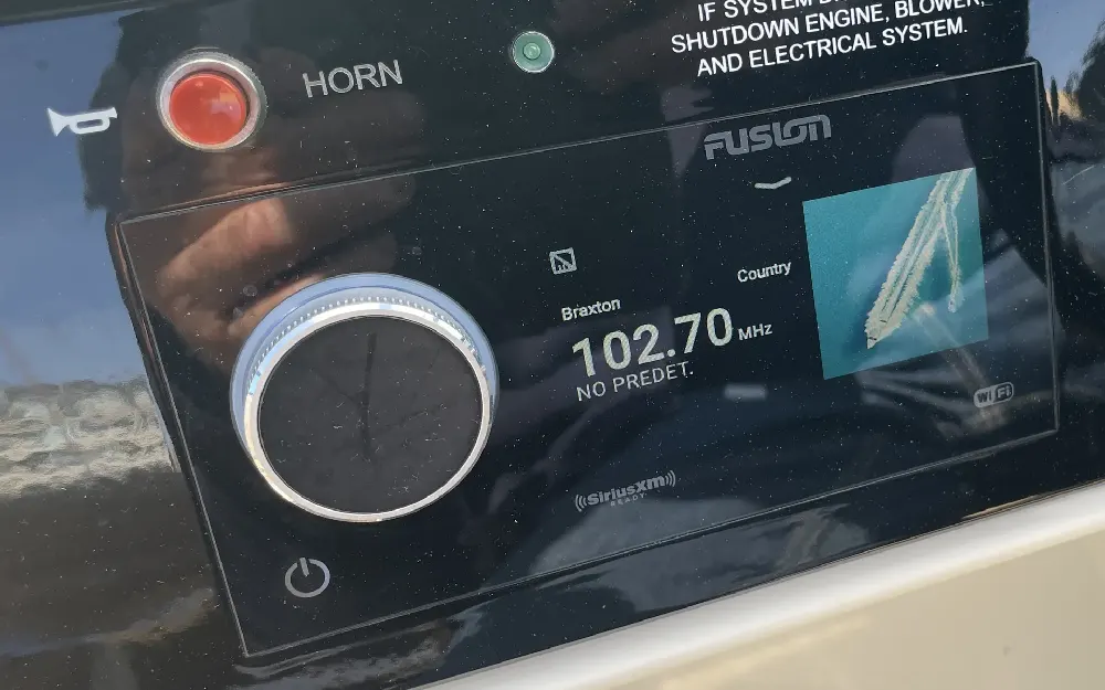 slider 11 Sea Ray  250 SDXE