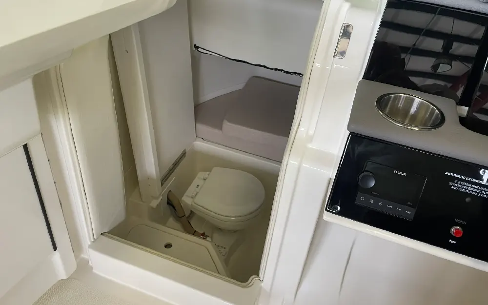 slider 6 Sea Ray  250 SDXE