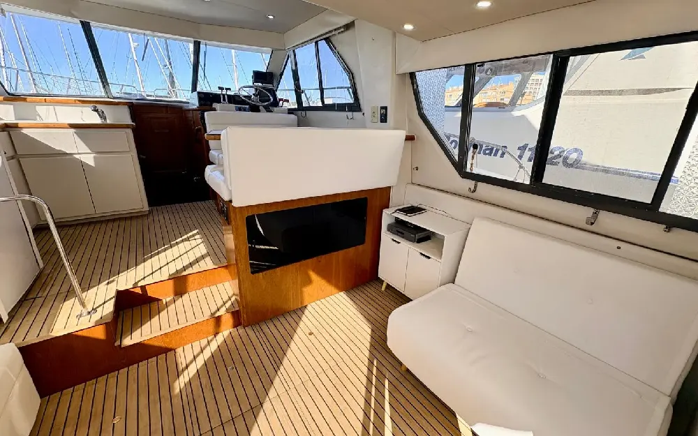 slider 10 Carver  370 Voyager