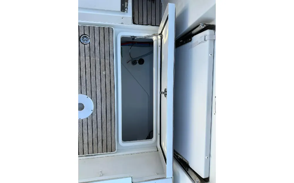 slider 7 Beneteau Flyer 8.8 SUNdeck