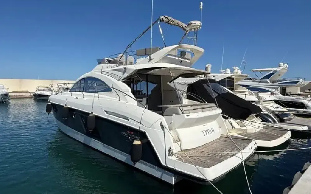 slider 0 Beneteau Gran Turismo 49 Fly