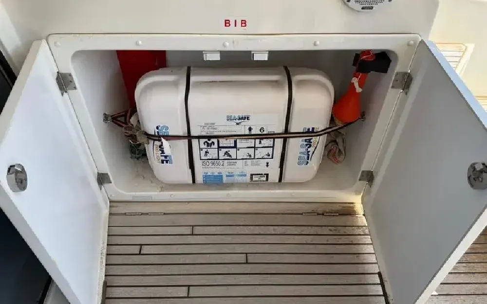 slider 9 Beneteau Gran Turismo 49 Fly