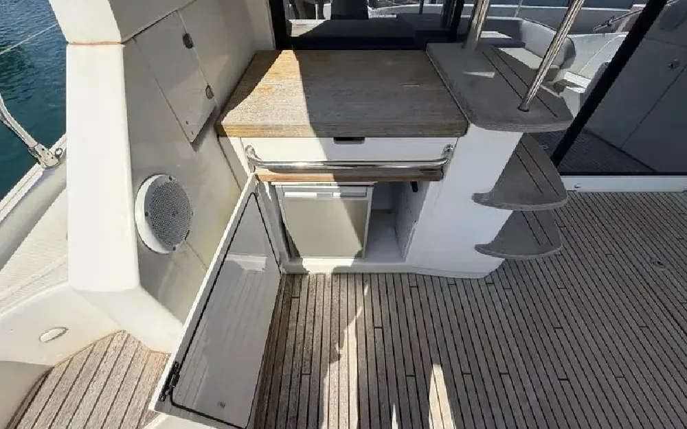 slider 4 Beneteau Gran Turismo 49 Fly