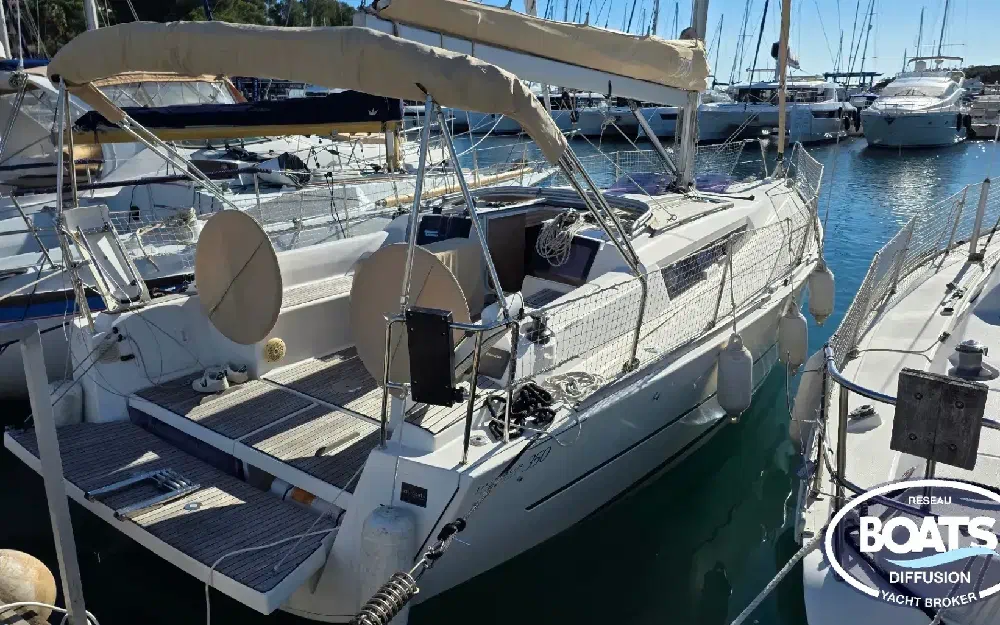 slider 0 Dufour  350Grand Large