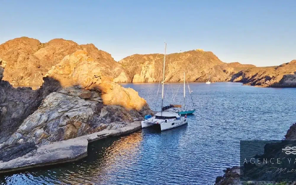 slider 1 Lagoon  380 S2