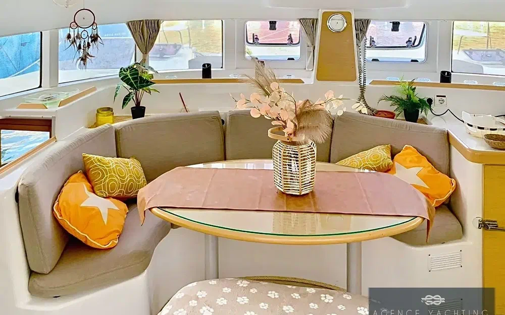 slider 6 Lagoon  380 S2