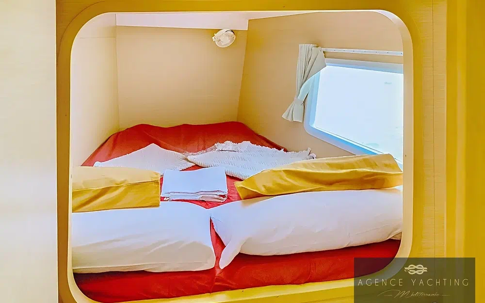 slider 8 Lagoon  380 S2