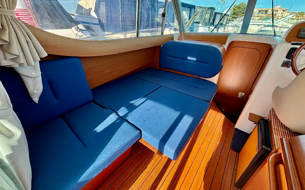 slider 11 Jeanneau Merry Fisher 805