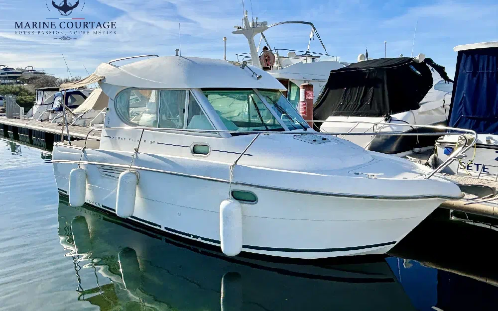 slider 0 Jeanneau Merry Fisher 805