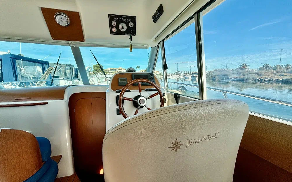 slider 13 Jeanneau Merry Fisher 805