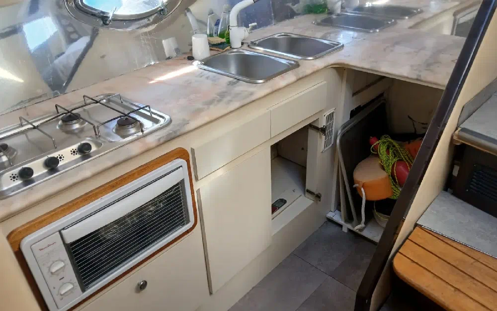 slider 10 Guy Couach  1200