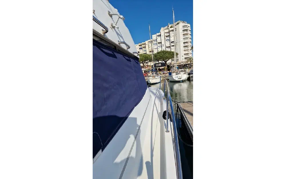 slider 9 Beneteau Antares Serie 9