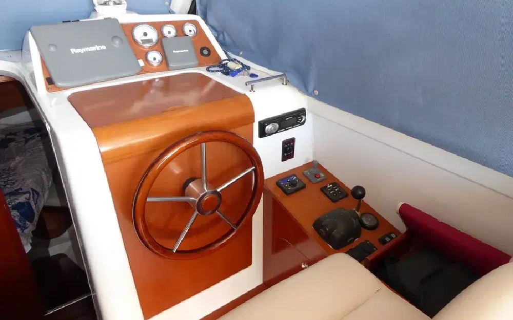 slider 21 Beneteau Antares Serie 9