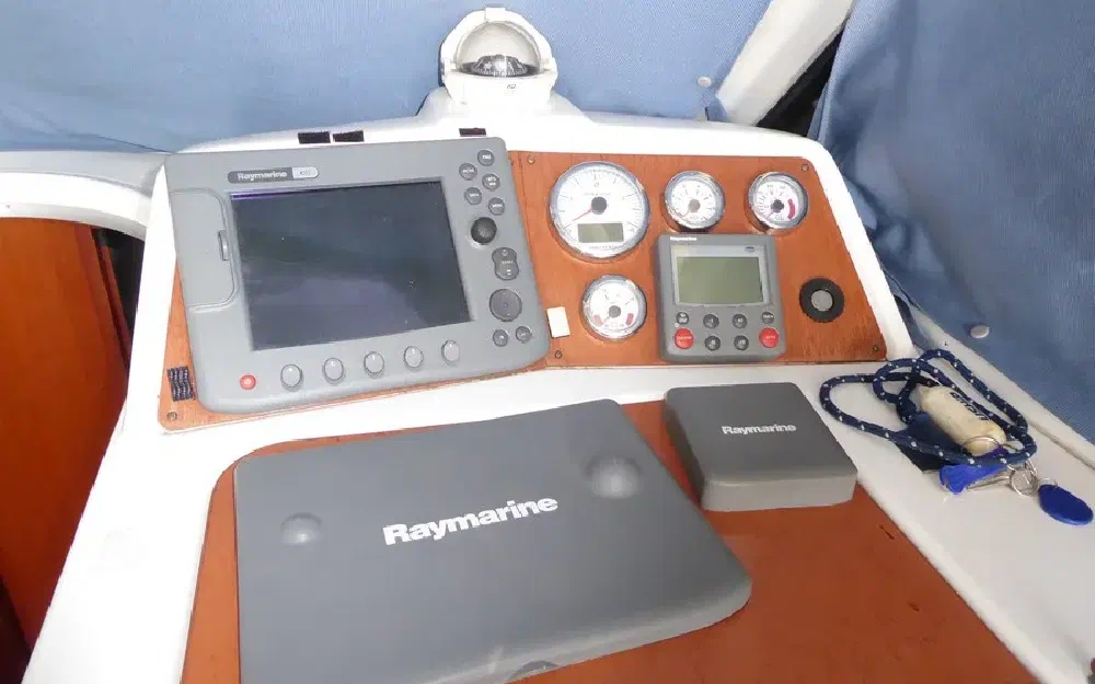 slider 26 Beneteau Antares Serie 9