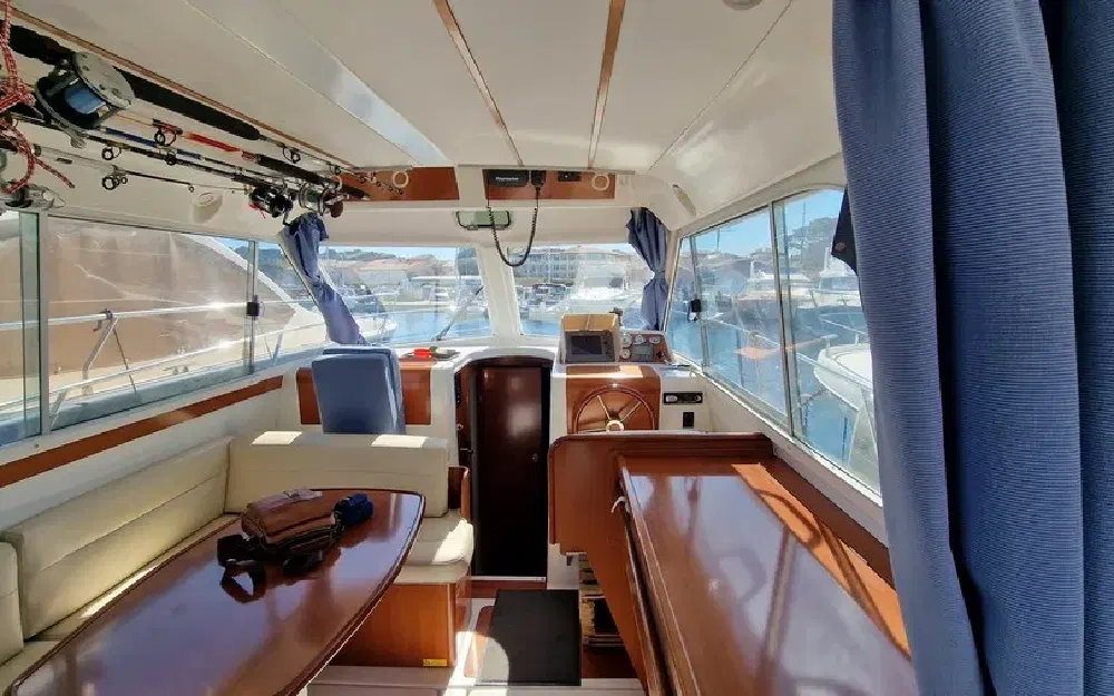 slider 6 Beneteau Antares Serie 9