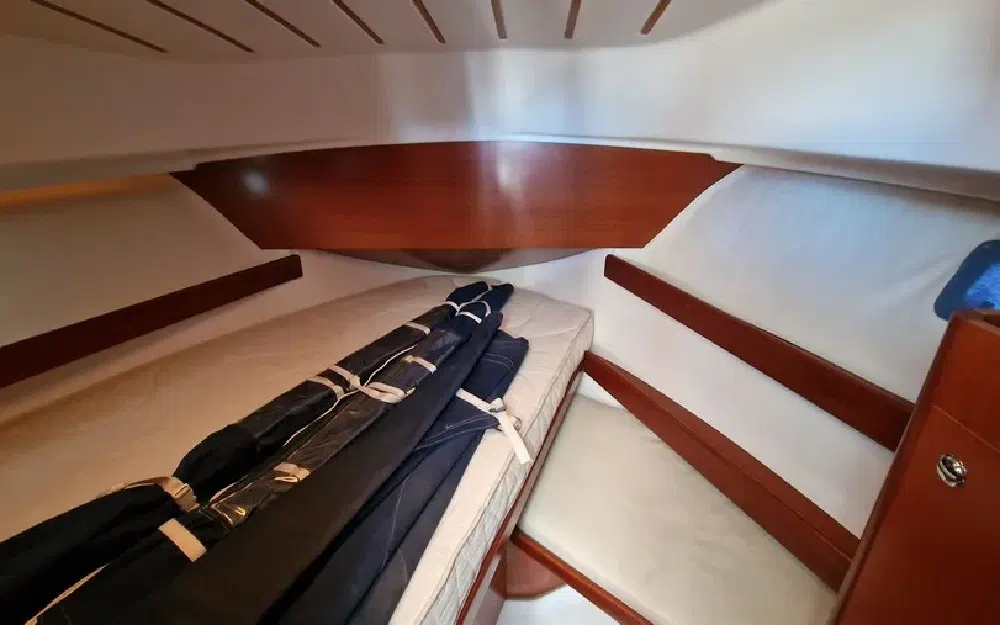 slider 7 Beneteau Antares Serie 9