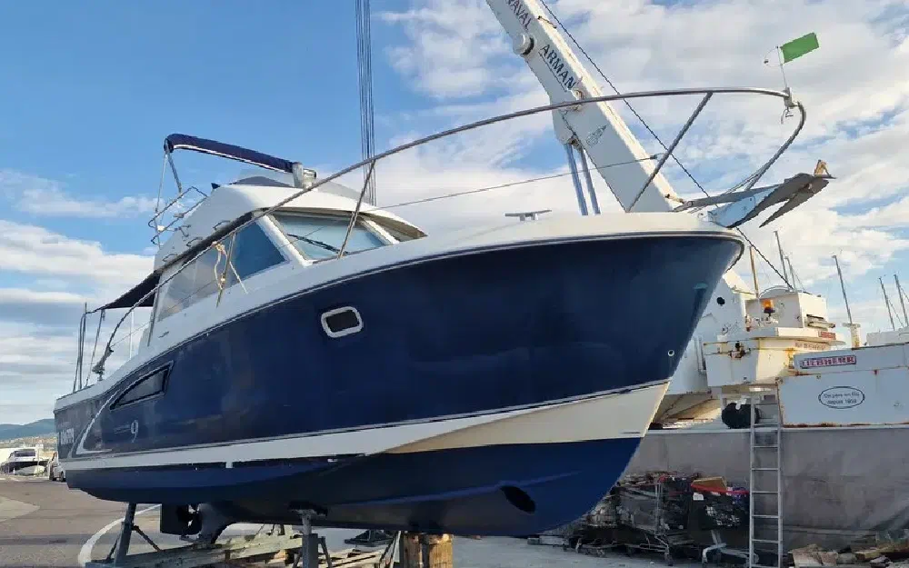 slider 1 Beneteau Antares Serie 9