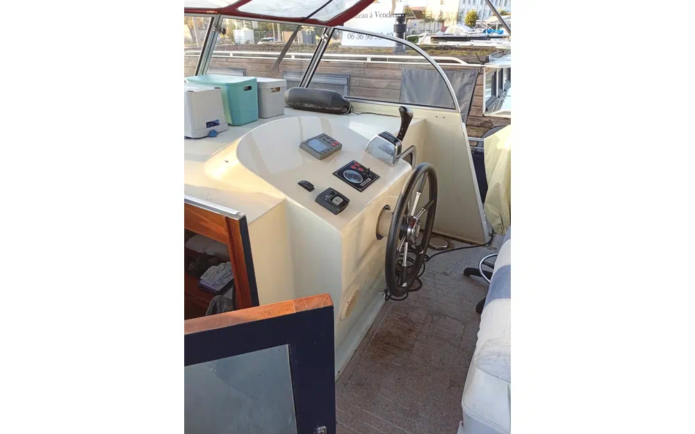 slider 23 Vedette Hollandaise AQUANAUT 1250 AK Catégorie B mer