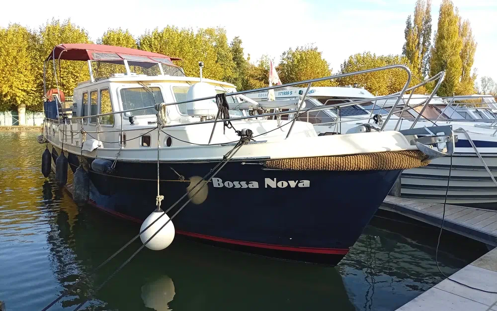 slider 0 Vedette Hollandaise AQUANAUT 1250 AK Catégorie B mer