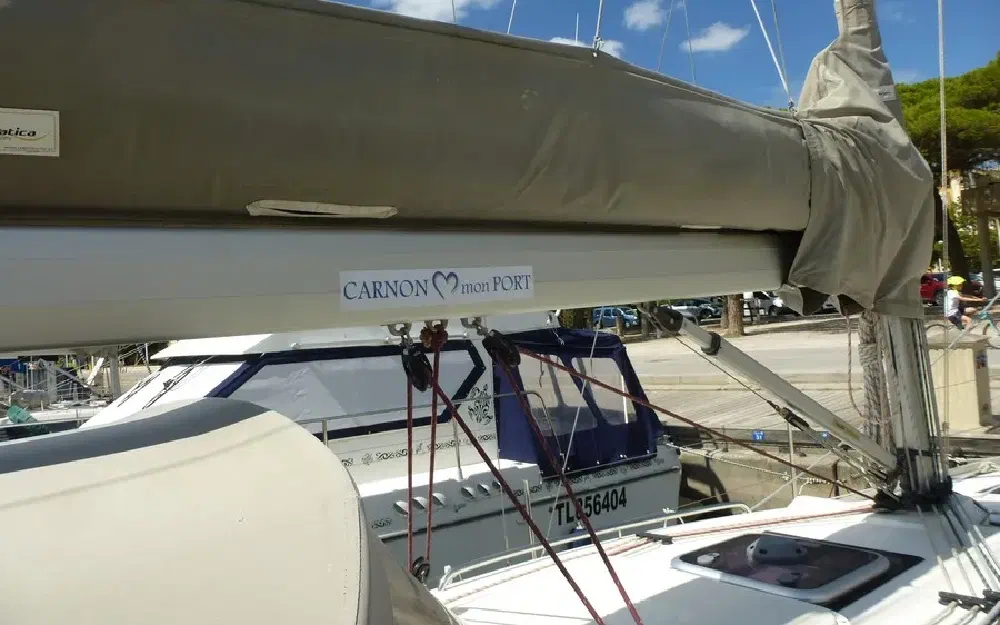 slider 19 Delphia  34