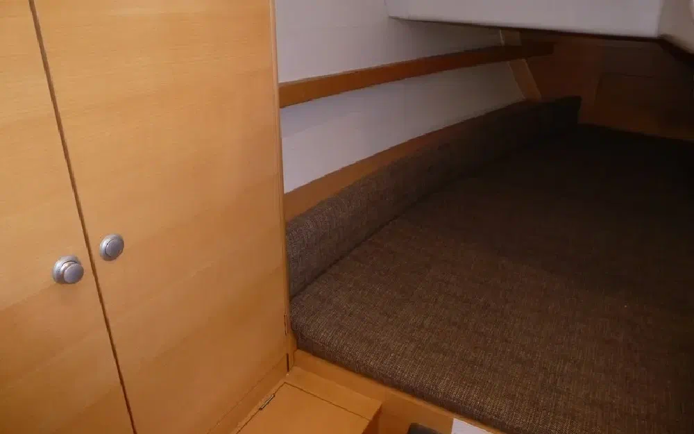 slider 27 Delphia  34