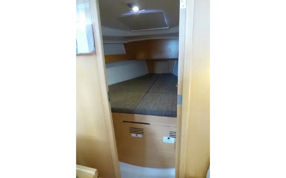 slider 33 Delphia  34