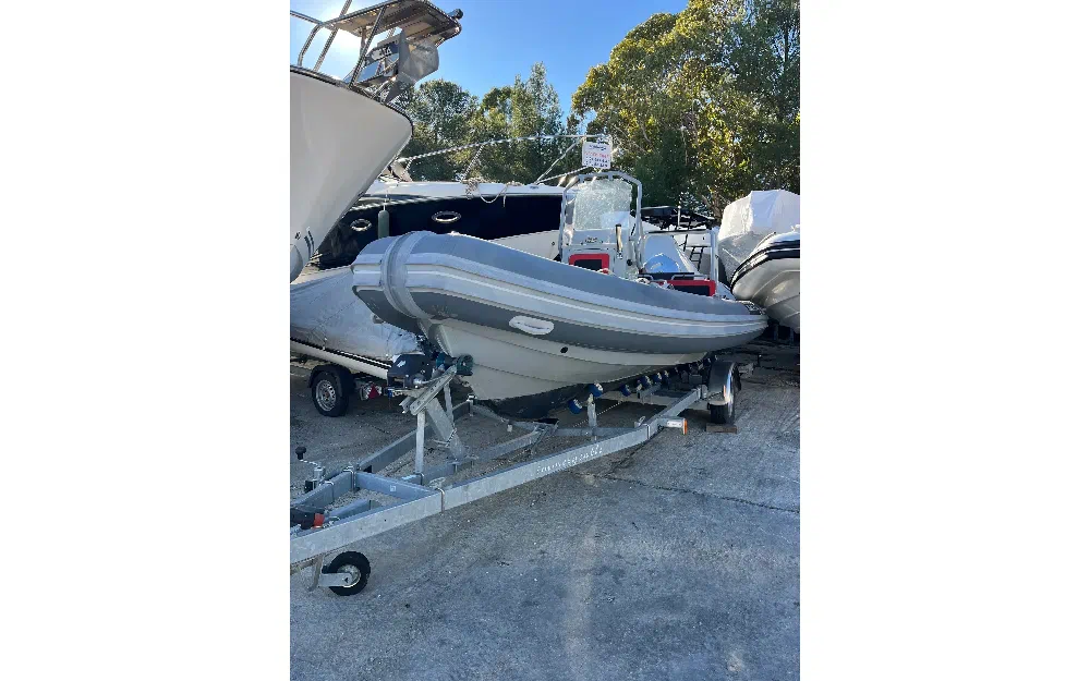 slider 3 Highfield Patrol 600