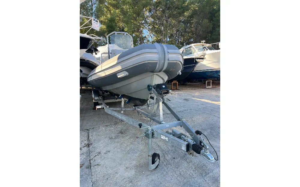 slider 4 Highfield Patrol 600