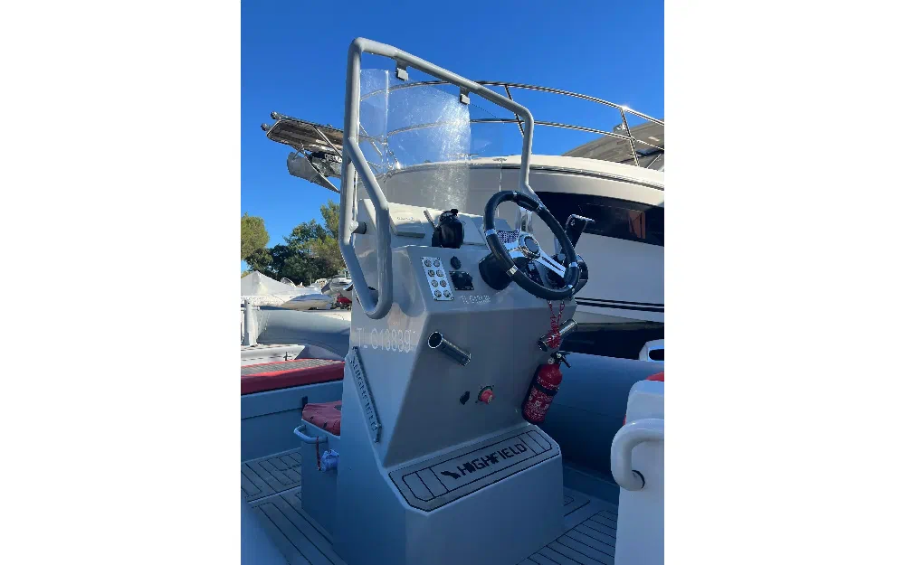 slider 10 Highfield Patrol 600