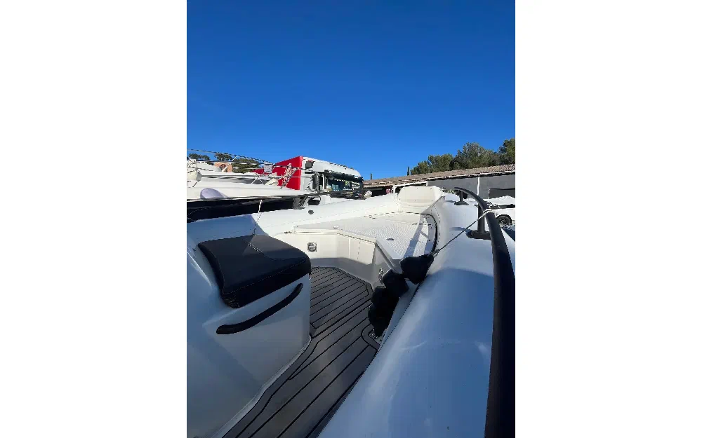 slider 6 Grand Golden Line G750