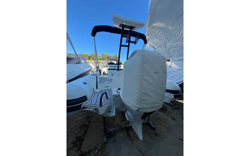 slider 1 Grand Golden Line G750