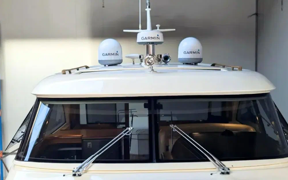 slider 5 Mochi Dolphin 51