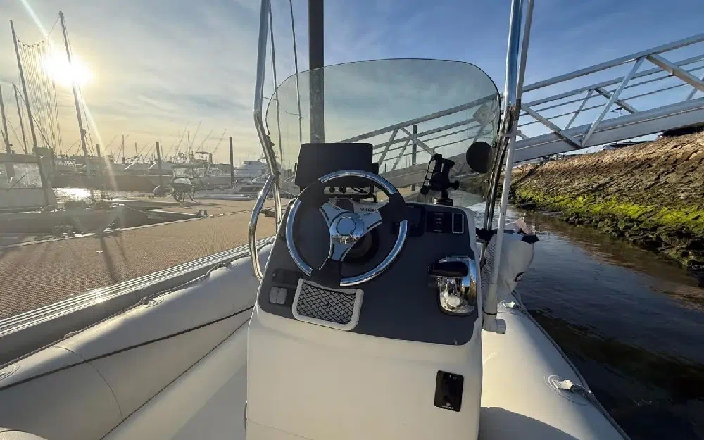 slider 11 Bombard Sunrider 700