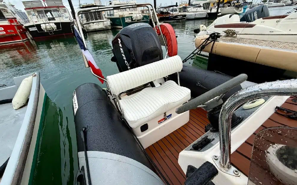 slider 10 Valiant  520 Vanguard