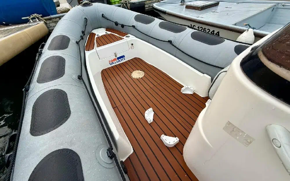 slider 4 Valiant  520 Vanguard