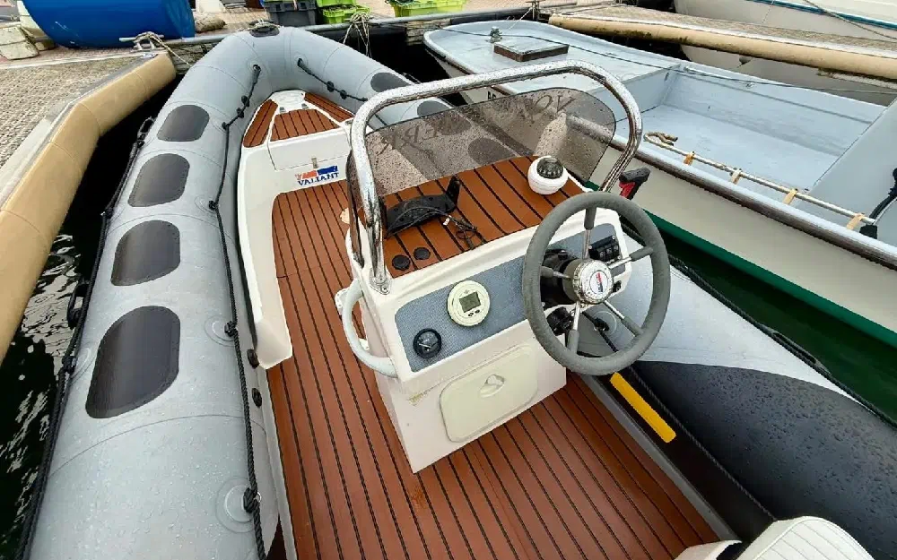 slider 7 Valiant  520 Vanguard