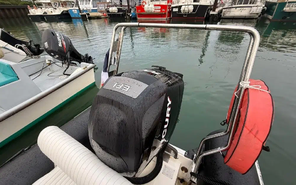 slider 8 Valiant  520 Vanguard