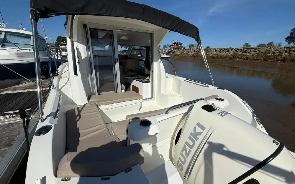 slider 11 Beneteau Antares 8 OB